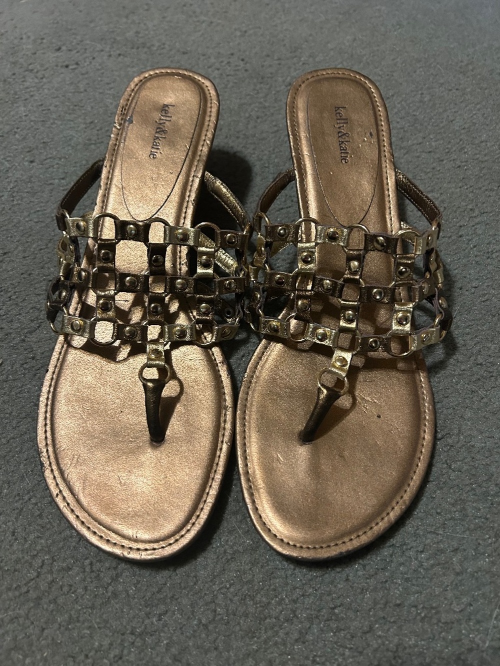 Kelly & Katie Gold Chain Link Design Wedge Sandals